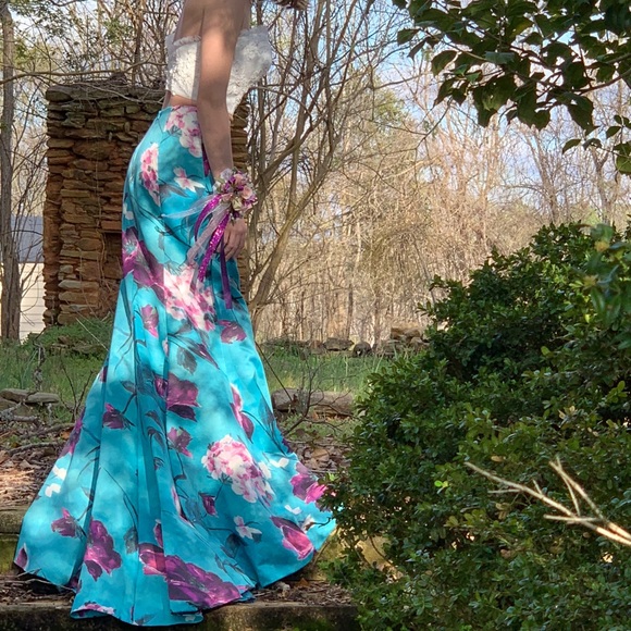 Prom Dress! - Picture 5 of 6